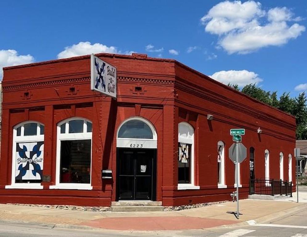 6223 King Hill Avenue, St Joseph, MO 64504