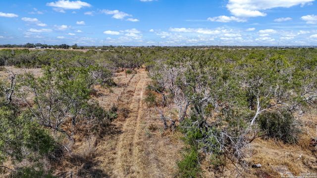 6715 S Loop 1604, Von Ormy, TX 78073