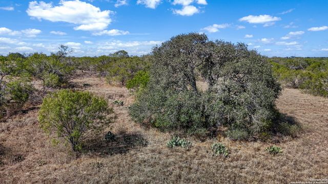 6715 S Loop 1604, Von Ormy, TX 78073