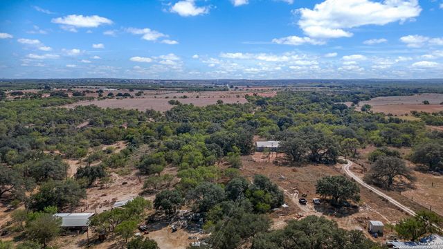 6715 S Loop 1604, Von Ormy, TX 78073