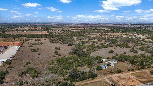 6715 S Loop 1604, Von Ormy, TX 78073