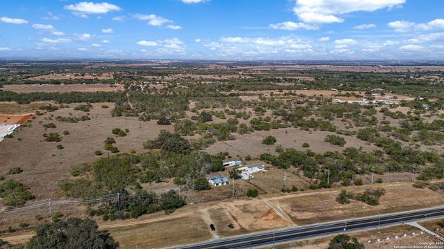 6715 S Loop 1604, Von Ormy, TX 78073