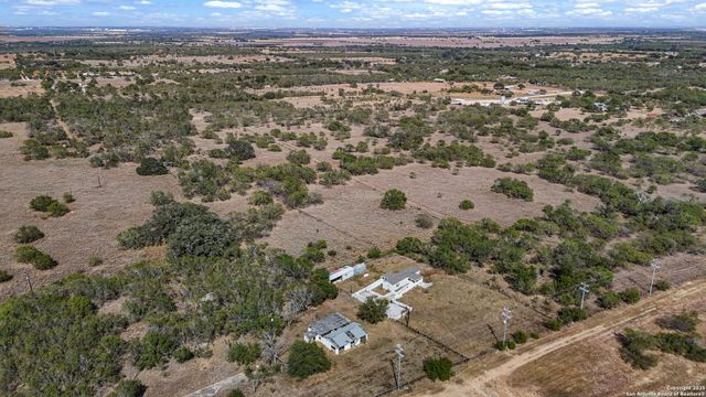 6715 S Loop 1604, Von Ormy, TX 78073