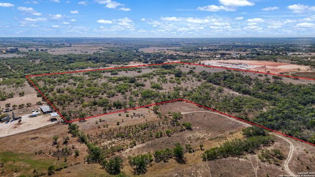 6715 S Loop 1604, Von Ormy, TX 78073