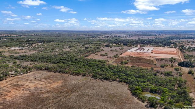 6715 S Loop 1604, Von Ormy, TX 78073