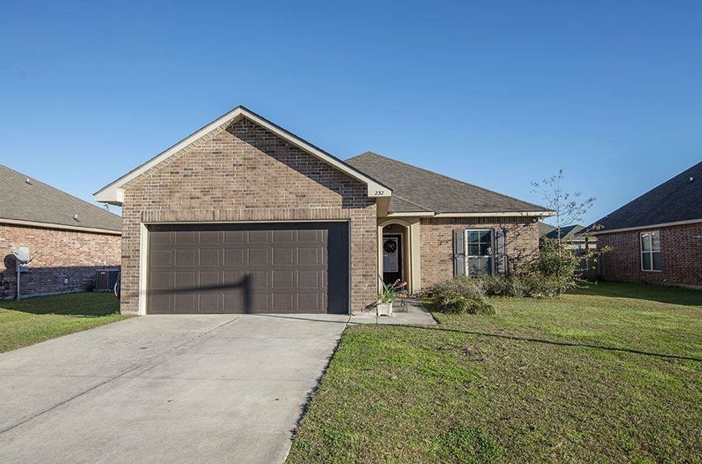 232 Southern Circle, Thibodaux, LA 70301