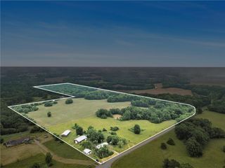 679 NE 400th Road, Knob Noster, MO 65336