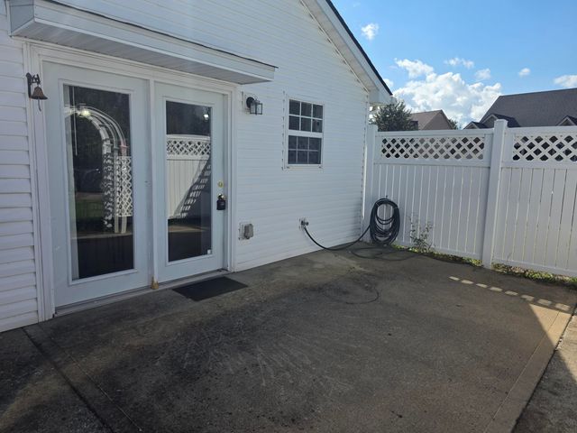 100 Strauss Court, Georgetown, KY 40324