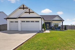 634 E Benjamin Street, Ellettsville, IN 47429