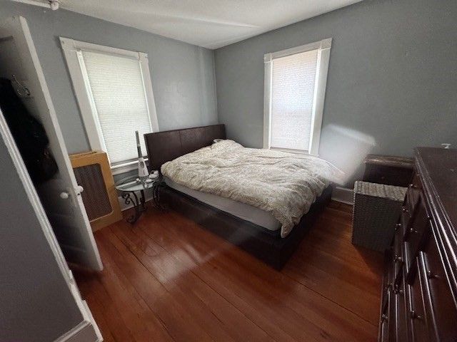 14 Taylor St, Chicopee, MA 01020