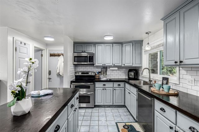 2450 Miller, Lakewood, CO 80215