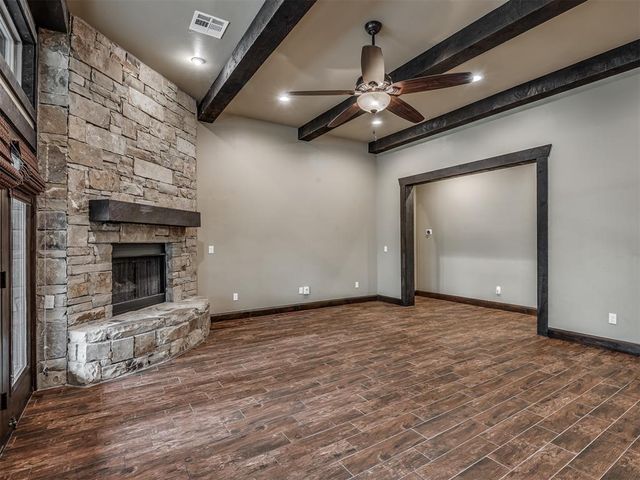 9601 Cara Lane, Yukon, OK 73099