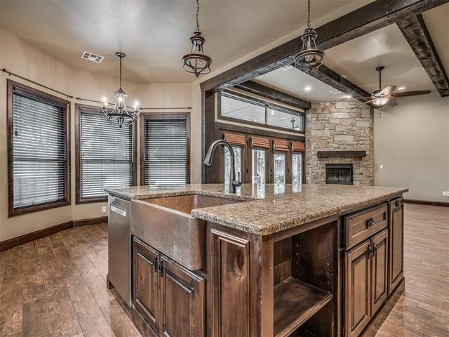 9601 Cara Lane, Yukon, OK 73099
