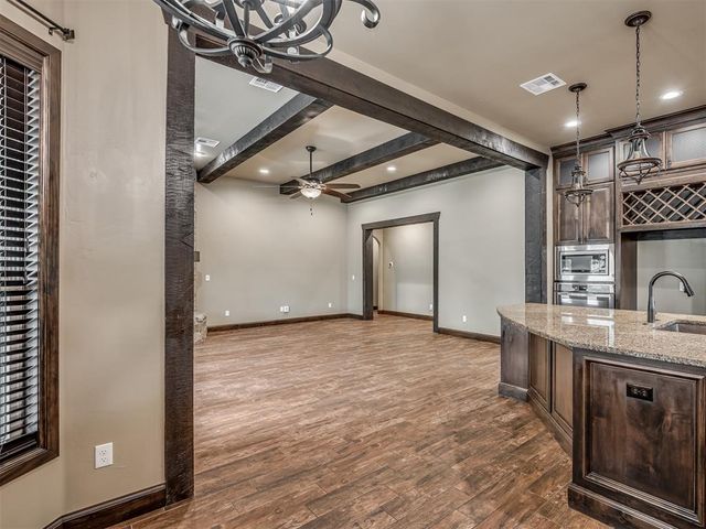 9601 Cara Lane, Yukon, OK 73099