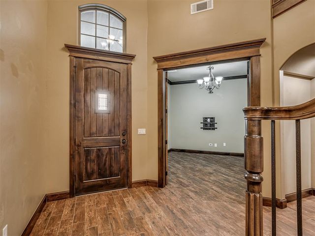 9601 Cara Lane, Yukon, OK 73099