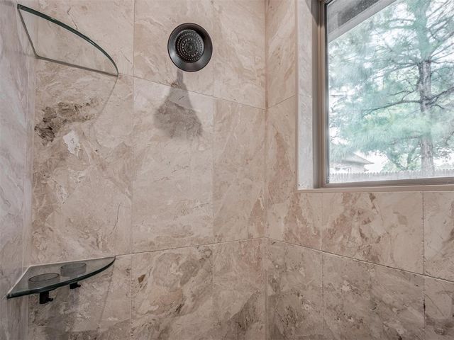 9601 Cara Lane, Yukon, OK 73099