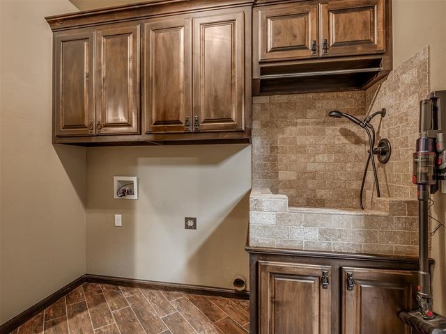 9601 Cara Lane, Yukon, OK 73099