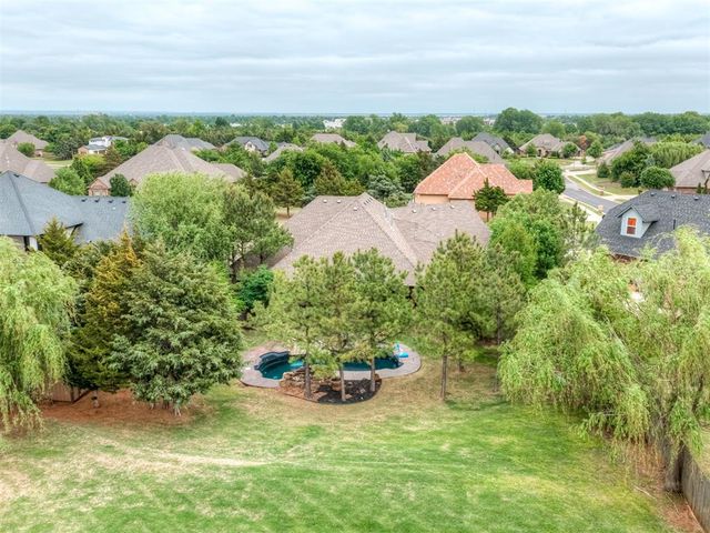 9601 Cara Lane, Yukon, OK 73099