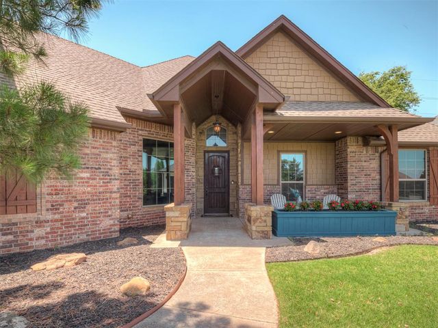9601 Cara Lane, Yukon, OK 73099