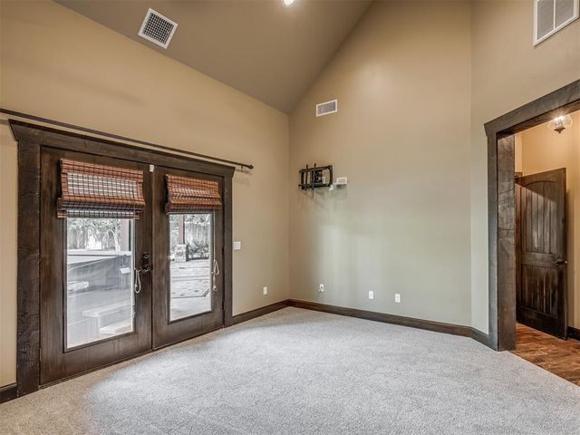 9601 Cara Lane, Yukon, OK 73099