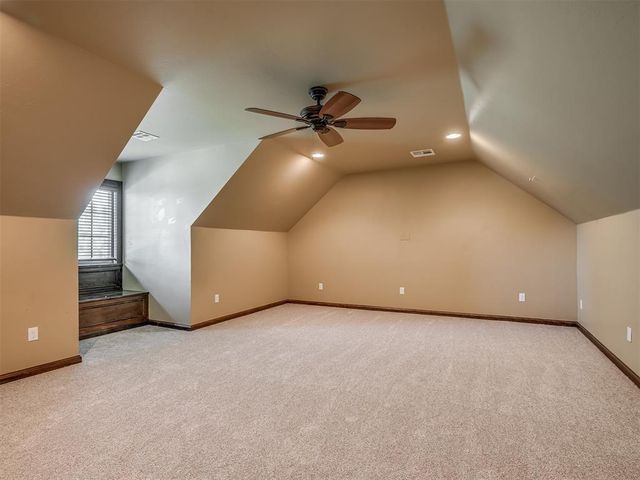 9601 Cara Lane, Yukon, OK 73099