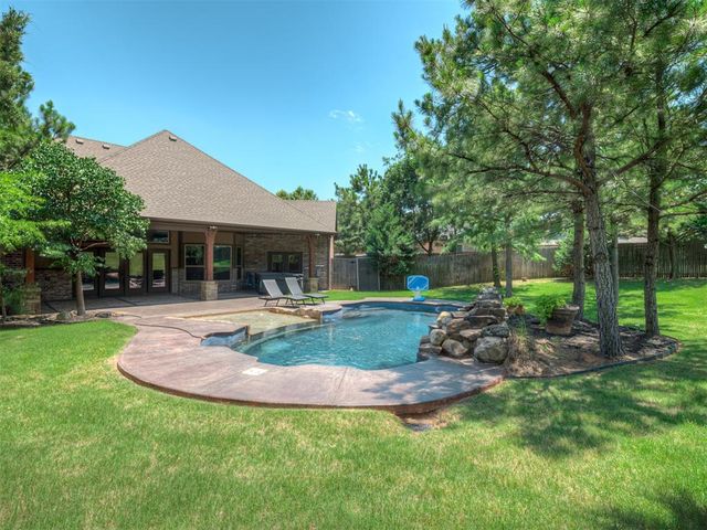 9601 Cara Lane, Yukon, OK 73099