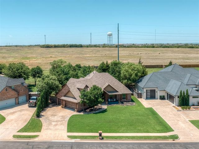9601 Cara Lane, Yukon, OK 73099