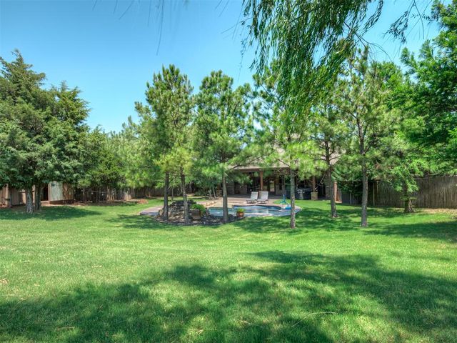 9601 Cara Lane, Yukon, OK 73099
