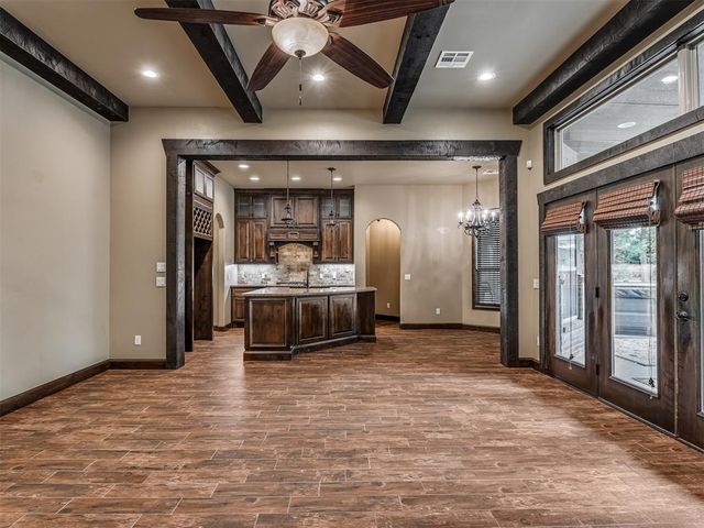 9601 Cara Lane, Yukon, OK 73099