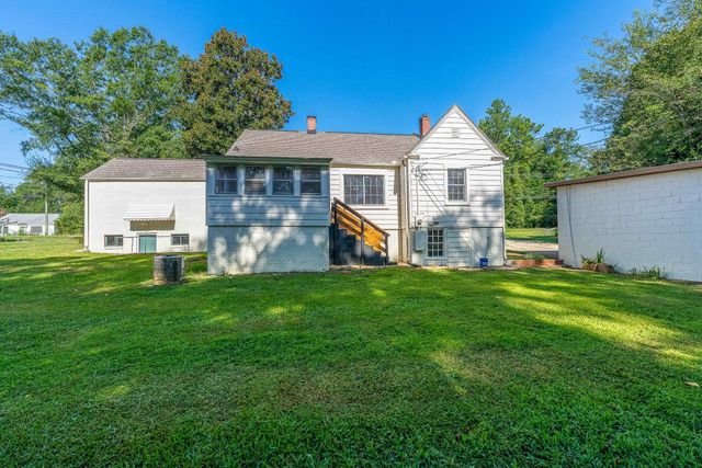 909 W Georgia Road, Woodruff, SC 29388