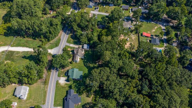 909 W Georgia Road, Woodruff, SC 29388