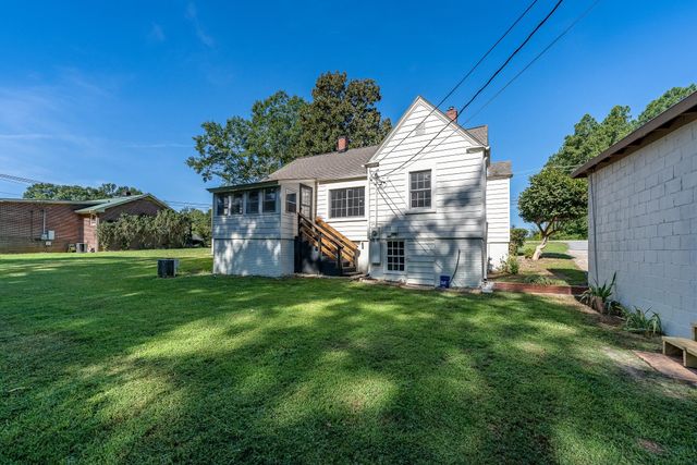 909 W Georgia Road, Woodruff, SC 29388