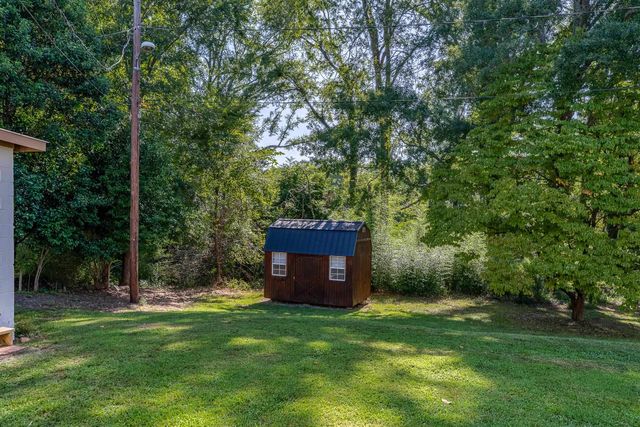 909 W Georgia Road, Woodruff, SC 29388