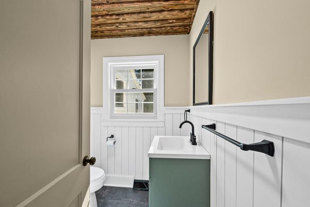 909 W Georgia Road, Woodruff, SC 29388