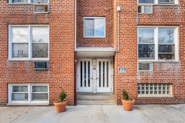 134-05 Dahlia Avenue 5-3A, Flushing, NY 11355