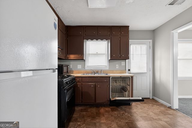 184 Cave Springs Court, Ellenwood, GA 30294