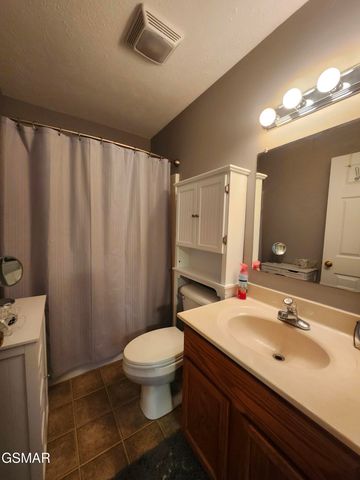 2553 Bay Meadows Way, Sevierville, TN 37876