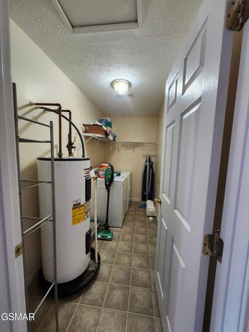 2553 Bay Meadows Way, Sevierville, TN 37876