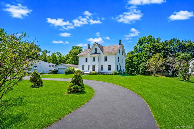 180 Quaker Street, Wallkill, NY 12589
