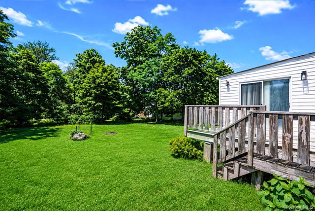 180 Quaker Street, Wallkill, NY 12589