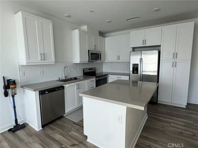 12962 Lassen Drive 303, Eastvale, CA 02880