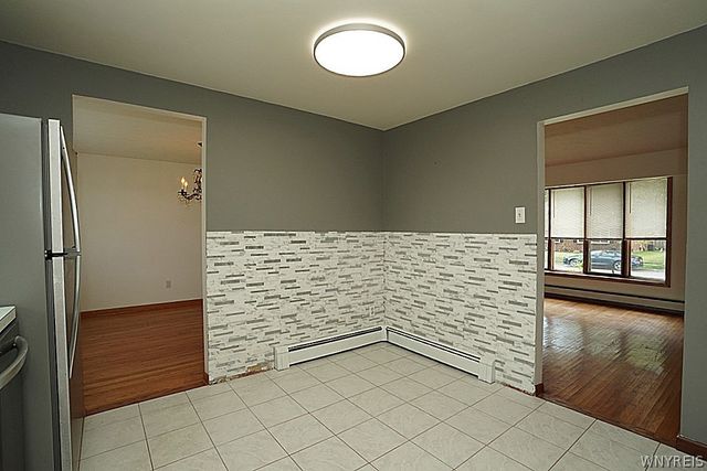 23 Willow Drive, West Seneca, NY 14224