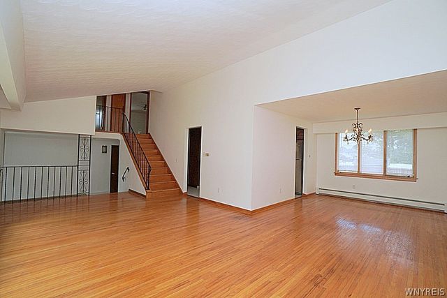 23 Willow Drive, West Seneca, NY 14224
