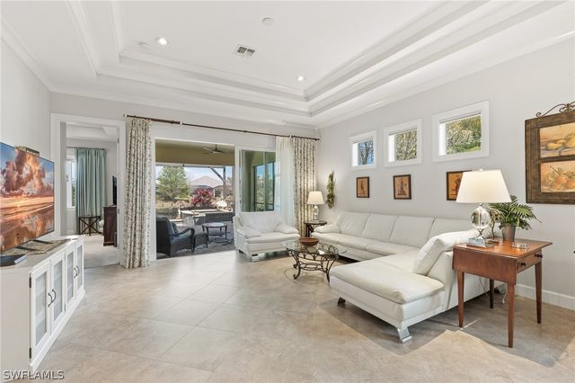 6939 Cay CT, Naples, FL 34113