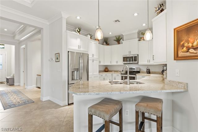 6939 Cay CT, Naples, FL 34113