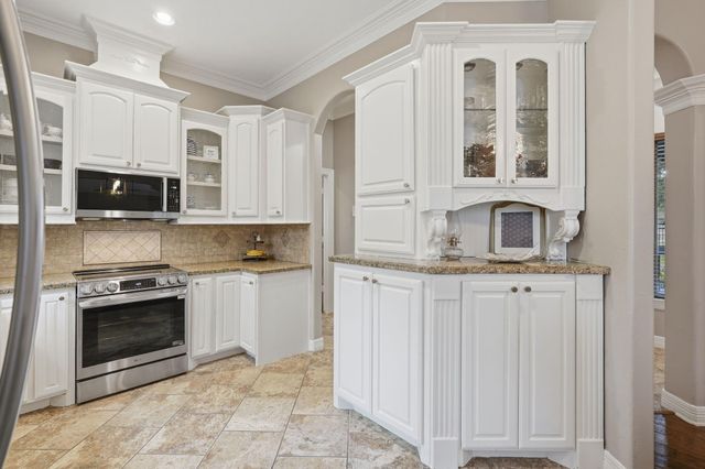 1680 Beech Drive, Conroe, TX 77385