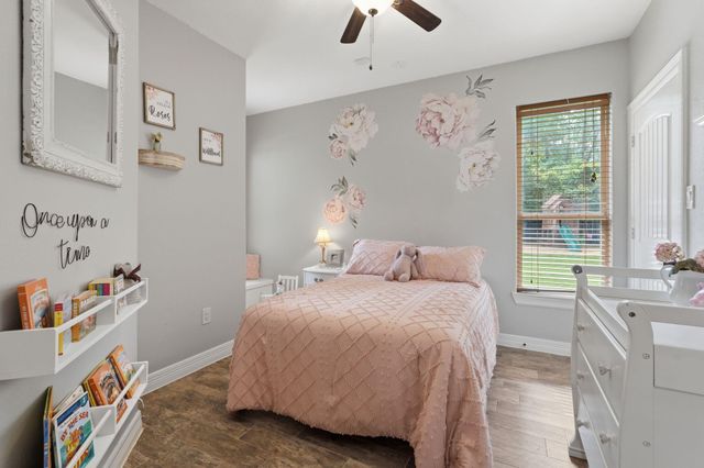 1680 Beech Drive, Conroe, TX 77385