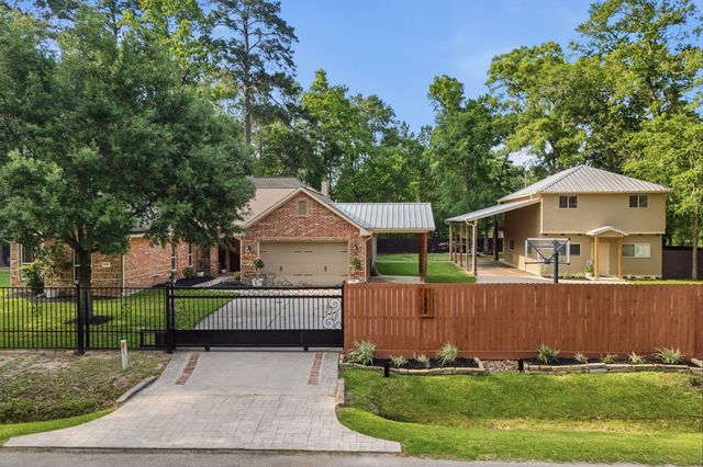1680 Beech Drive, Conroe, TX 77385