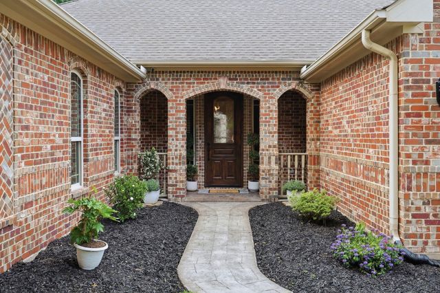 1680 Beech Drive, Conroe, TX 77385