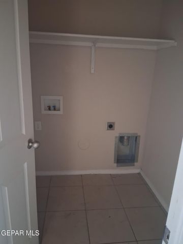 613 VALLEY PLUM Avenue, El Paso, TX 79932